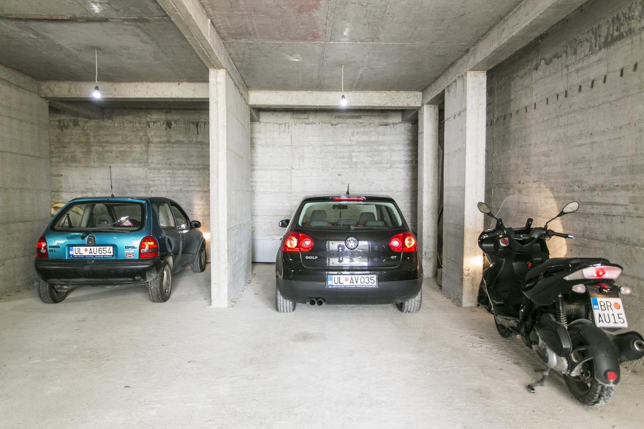 Zara Apartments Ulcinj Exterior photo